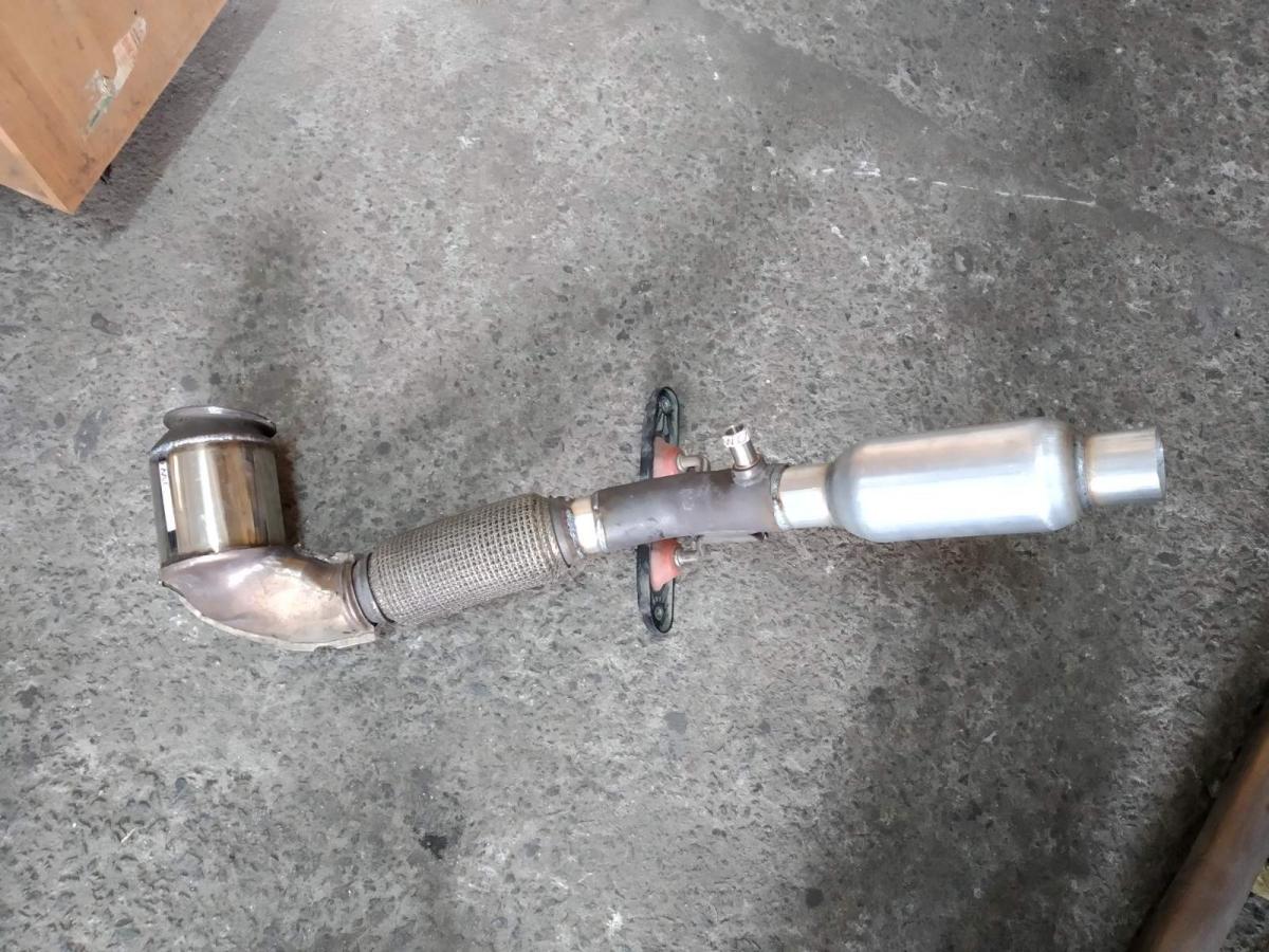 VW PASSAT B8 1.8 TSI (USA) Видалили каталізатори.Перепрошили під ЕВРО-2 зробили чіп тюнінг STAGE1 і встановили додатковий стронгер для більш тихішої роботи двигуна (на дані автомобілі можлива допрацювання тюнінгу STAGE2