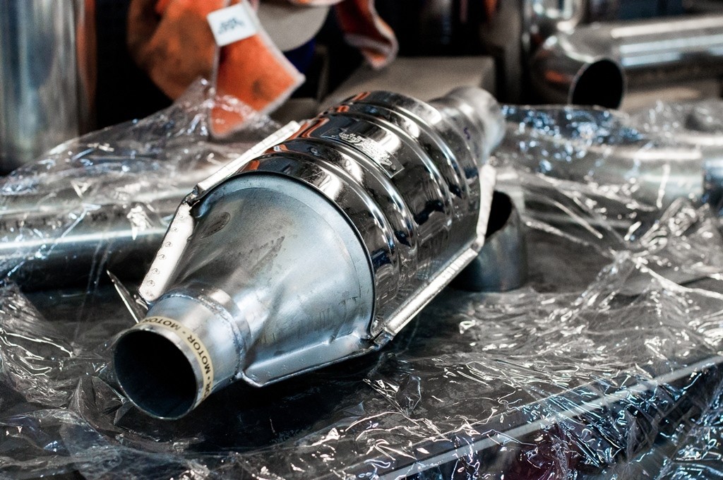 Заміна каталізатора на новий - Toyota